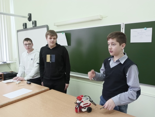 семинар – практикум «Формирование современной цифровой образовательной среды в школе»..
